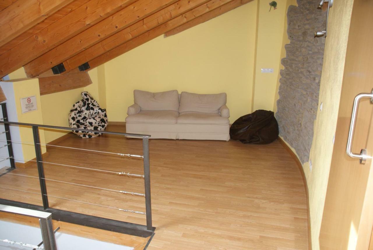 Refugi Casa Canelo Rodes Εξωτερικό φωτογραφία